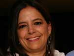 A mineira Nisia Ivis Sangiorgi  autora de peas feitas de MDF com impresso a laser, que servem para organizar e decorar