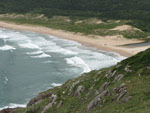 Praia da Lagoinha del este no sur da ilha. Depois de 2 horas pela trilha, chegamos la. Ela  bonita, limpa y tranquila. Sou de Argentina, no vero sempre vou para Floripa. Abrao a todos - Omar, de Buenos Aires -