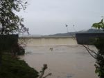 Barragem de Tai transbordou
