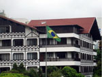 Prefeitura vista da Ponte de Ferro.