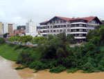 Prefeitura vista da Ponte de Ferro.