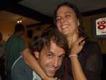 Daniela e Dave num pub na Irlanda, pas onde moram atualmente