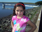 Essa foto foi tirada na barragem da cidade de Santiago RS. Quem est nela  minha filha Jlia
