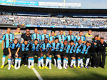 Equipe gremista, com o t�cnico Silas