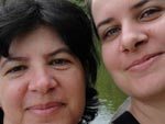 Eu Alyne e minha mezona Mari. Vamos passar o dia das mes longe uma da outra, pois ela mora em Jaragu do Sul e eu em So Miguel do Oeste, mas estaremos sempre juntas de corao. Me, TE AMO!! 