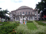 Teatro Carlos Gomes enfeitado para a pscoa de 2010.