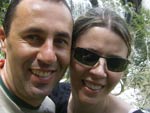 Foto tirada no Parque das Cachoeiras, em Vacaria. Um lugar belssimo, todos deveriam conhecer, vale mto a pena mesmo. Na foto esto o meu marido Marcelo e eu