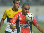 Lima, com paradinha no pnalti, abriu o placar na Arena