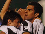 Willian e Maicon abraam Coutinho no primeiro gol do jogo