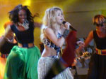 Shakira foi a ltima atrao a se apresentar para o pblico na festa de abertura da Copa do Mundo