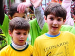 Alunos do colgio Leonardo da Vinci se organizaram para torcer