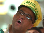 Torcida reunida no bairro Itoupava Norte, em Blumenau