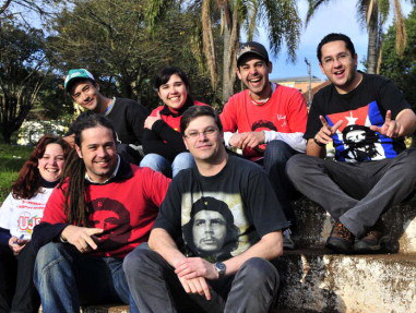 Bibiana com jovens de Passo Fundo