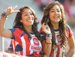 As belas torcedoras do Chivas