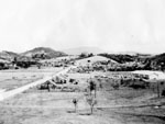 Bairro Fortaleza em 1959. Rua Francisco Vahldieck na poca com macadame. A direita a Escola Estadual Heriberto Joseph Muller. A esquerda a casa da Famlia Chicatto, que existe ainda hoje.