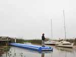 Land costuma percorrer de barco  vela ou lancha o anel de grandes lagoas entre Osrio e Torres