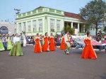 Em Iju, o desfile teve incio s 9h30min. Nesta segunda-feira, 20/09, desfilaram nove entidades tradicionalistas no desfile temtico e 11 entidades no desfile de cavalarianos