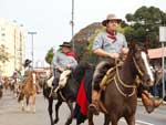 Tradicionalistas participaram do desfile da Semana Farroupilha em Passo Fundo, nesta segunda-feira, 20/09