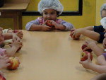 O propsito  desenvolver desde cedo o hbito de uma alimentao saudvel