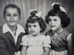 Dilma (d), com os irmãos Igor e Zana