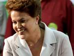 Ao final do discurso, Dilma afirmou que passada a eleição, &quot;agora é hora de trabalho, hora de união pelo desenvolvimento e país&quot;