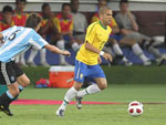 A  melhor chance para o Brasil, foi um lance de Daniel Alves, que bateu no travesso