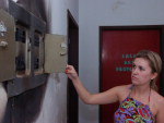 Todo o centro foi fechado depois de um curto circuito. Na foto, a gerente do Centro, Carolina Carol Farias