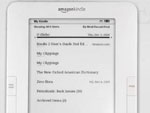 Para navegar pelo Kindle, use o cursos no canto direito.  Pressione-o para selecionar