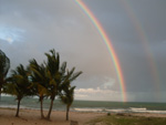 Arco-ris duplo na praia de Guaibim (BA)