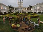 Prespio de Natal foi montado no gramado da sede do governo em Assuno, Paraguai