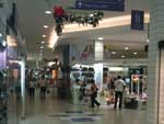No incio da manh de sexta-feira (24/12), o movimento ainda era fraco no Shopping Total