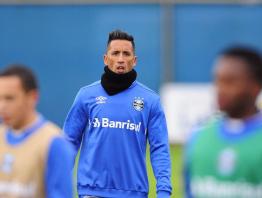 Sem Maicon e Léo Moura, Grêmio leva 24 jogadores para Mendoza