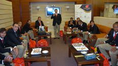 Alexandre Lops, Divulga&ccedil;&atilde;o&nbsp;/&nbsp;