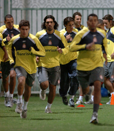 Alexandre Lops, Divulga&ccedil;&atilde;o&nbsp;/&nbsp;