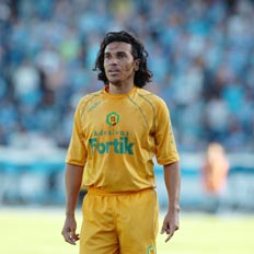  Fernando Gomes &nbsp;/&nbsp;