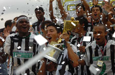 Fl&aacute;vio Neves&nbsp;/&nbsp;