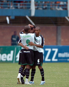 Fl&aacute;vio Neves&nbsp;/&nbsp;