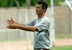 Carlinhos Rodrigues &nbsp;/&nbsp;