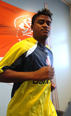 Arivaldo Chaves  &nbsp;/&nbsp;