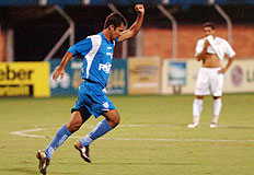 Fl&aacute;vio Neves&nbsp;/&nbsp;