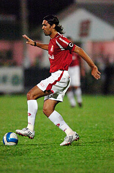 Alexandre Lops, Divulga&ccedil;&atilde;o&nbsp;/&nbsp;