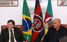 Carlos Insaurriaga, Divulga&ccedil;&atilde;o&nbsp;/&nbsp;