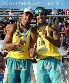 Mauricio Kaye, MF2&nbsp;/&nbsp;