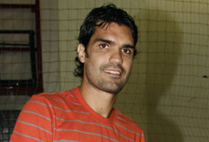 Diego Larr&eacute;, Especial&nbsp;/&nbsp;